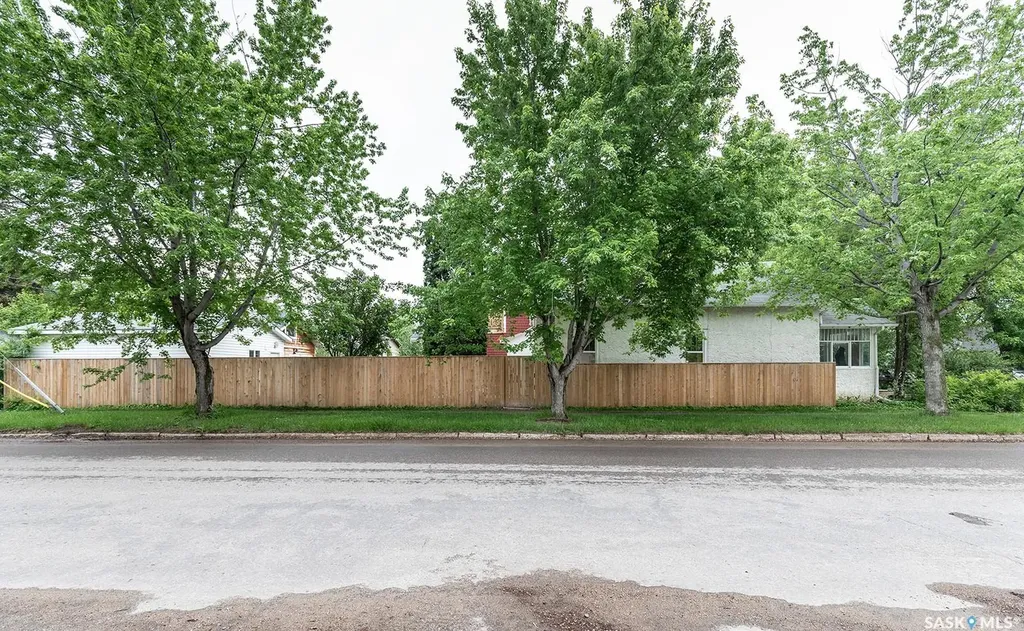 840 8th Avenue N Saskatoon SK S7K 2X2