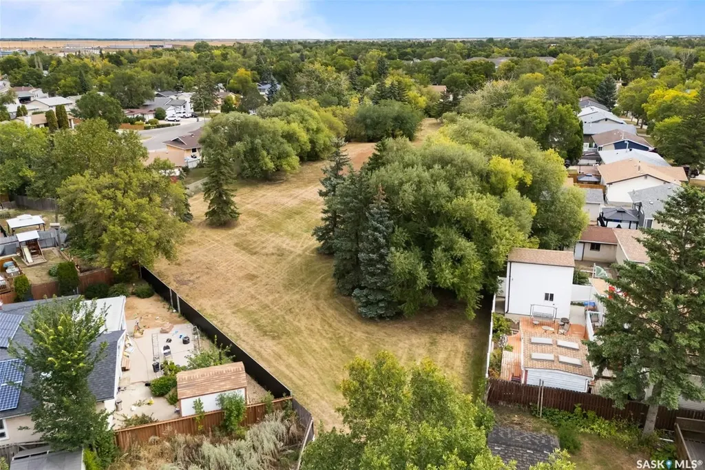 1606 7th Avenue E Regina SK S4N 5S6