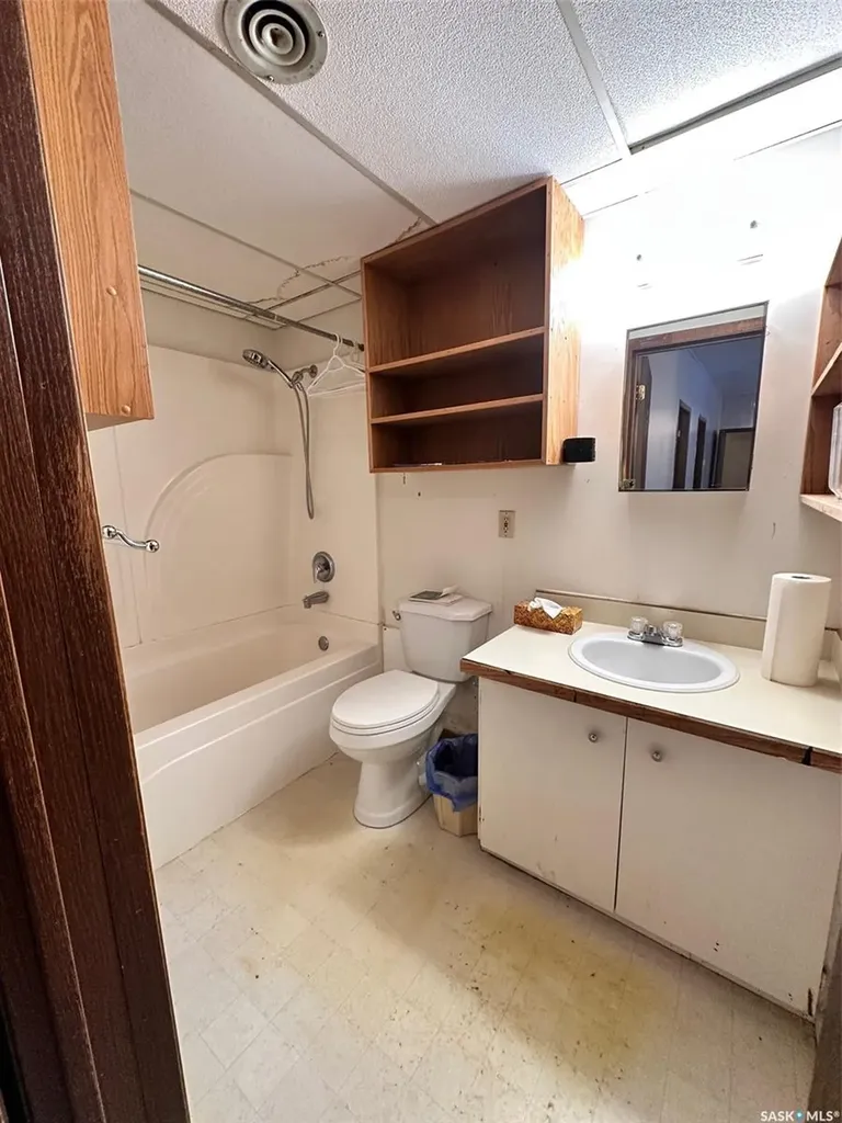 113 Main Street Spiritwood SK S0J 2M0