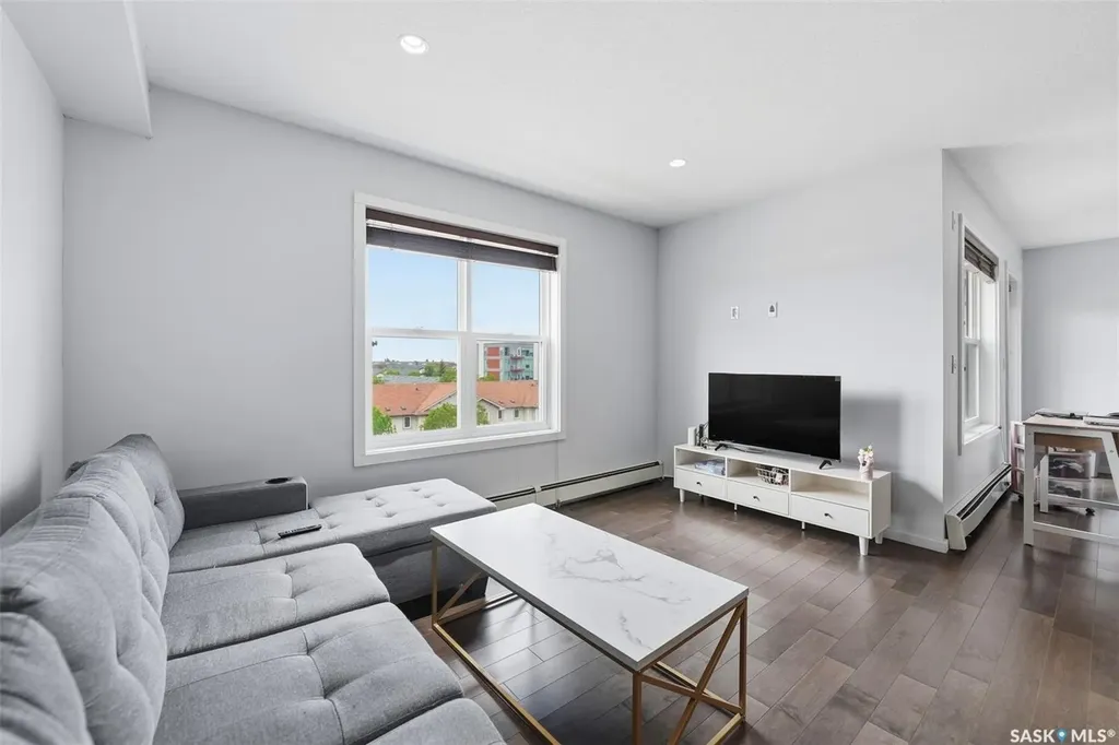 230 Slimmon Road Saskatoon SK S7V 0B3