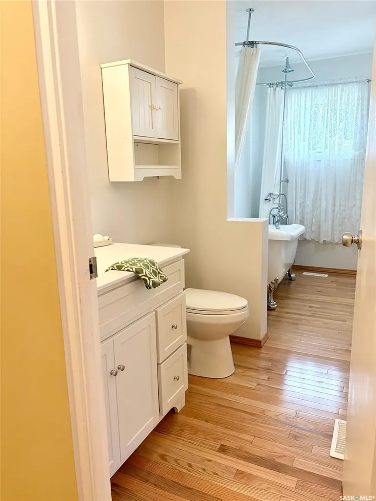 70 Clarewood Crescent Yorkton SK S3N 2V2