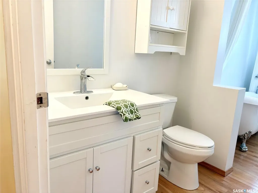 70 Clarewood Crescent Yorkton SK S3N 2V2
