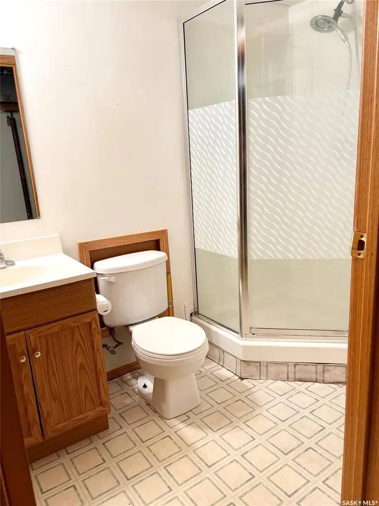 70 Clarewood Crescent Yorkton SK S3N 2V2