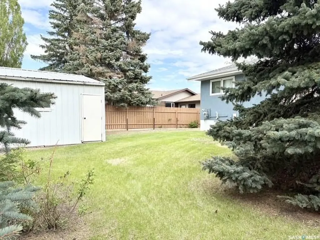 70 Clarewood Crescent Yorkton SK S3N 2V2