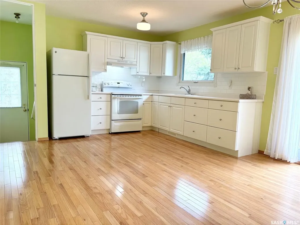 70 Clarewood Crescent Yorkton SK S3N 2V2