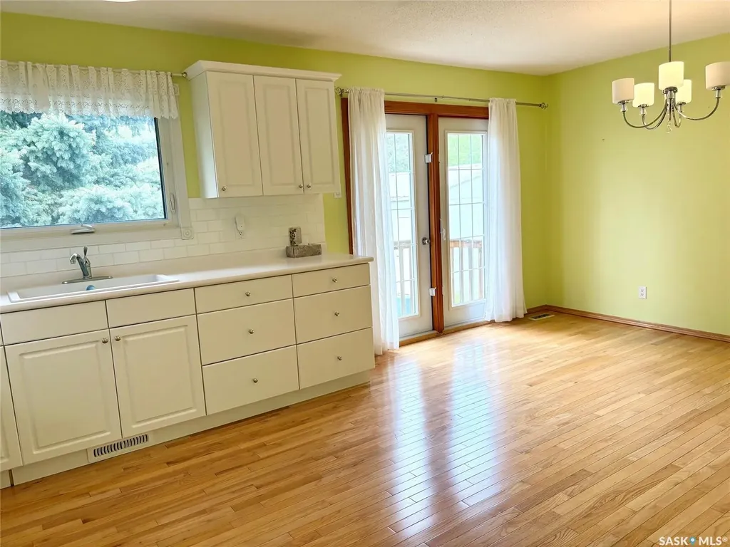 70 Clarewood Crescent Yorkton SK S3N 2V2