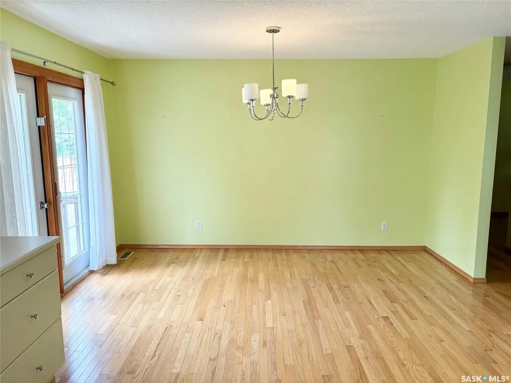 70 Clarewood Crescent Yorkton SK S3N 2V2