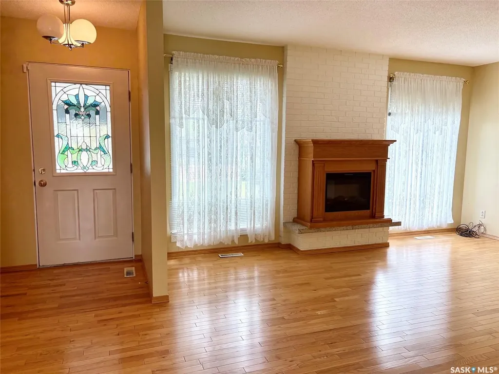 70 Clarewood Crescent Yorkton SK S3N 2V2