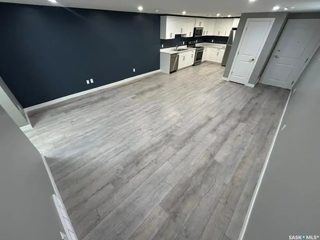 3067 Elphinstone Street Regina SK S4S 2A6