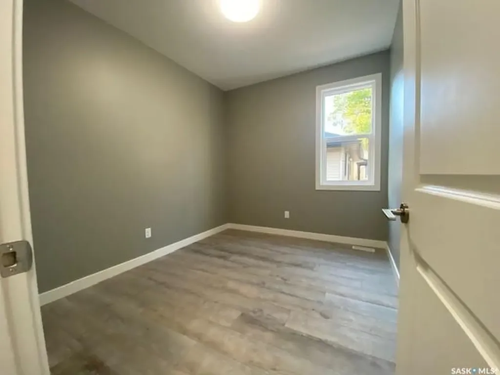 3067 Elphinstone Street Regina SK S4S 2A6