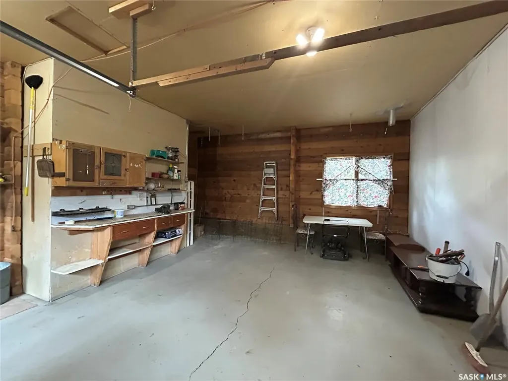 221 1st Street W Coronach SK S0H 0Z0