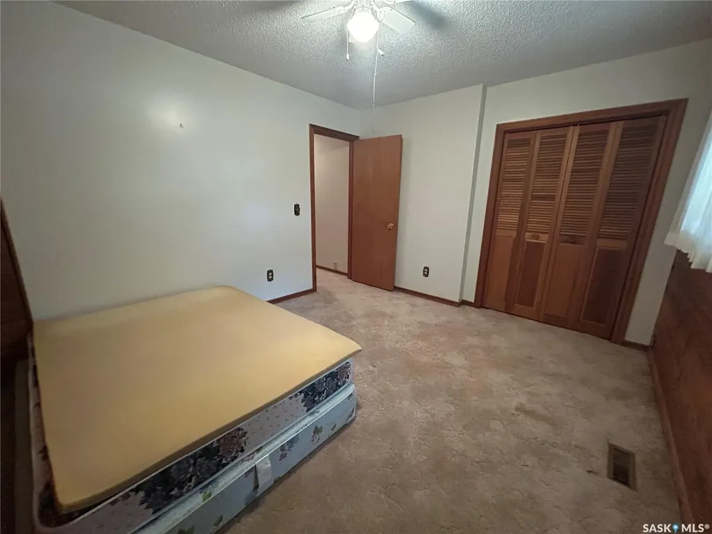 221 1st Street W Coronach SK S0H 0Z0