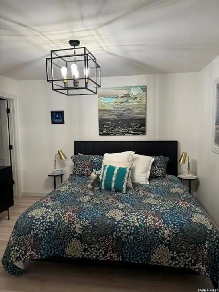 210 Thain Way Saskatoon SK S7K 6T2