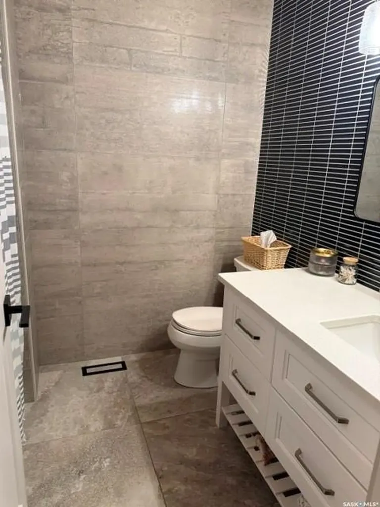210 Thain Way Saskatoon SK S7K 6T2