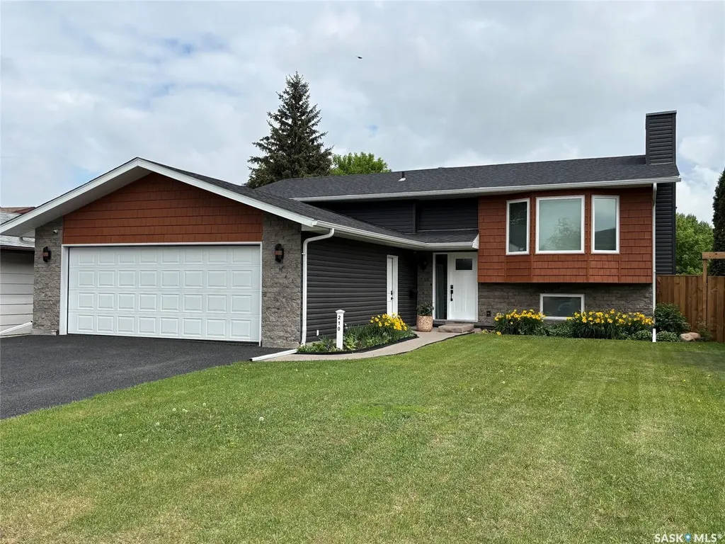 210 Thain Way Saskatoon SK S7K 6T2