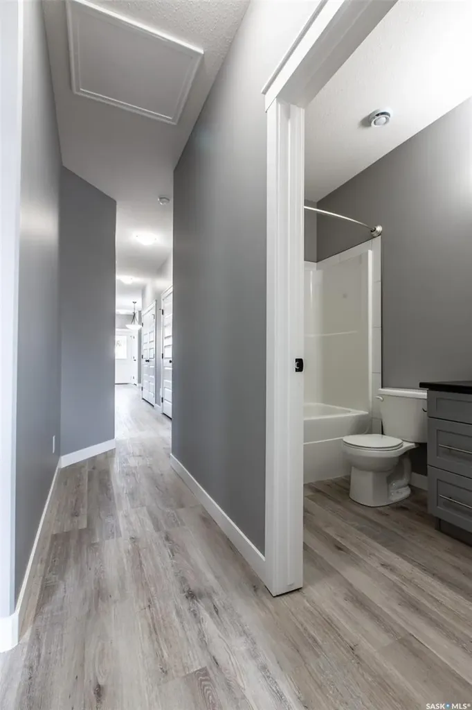 2748 Mackay Street Regina SK S4N 2T7