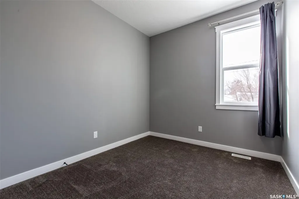 2748 Mackay Street Regina SK S4N 2T7