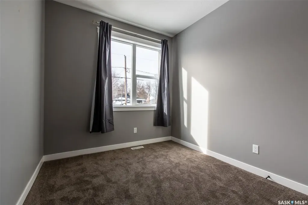2748 Mackay Street Regina SK S4N 2T7