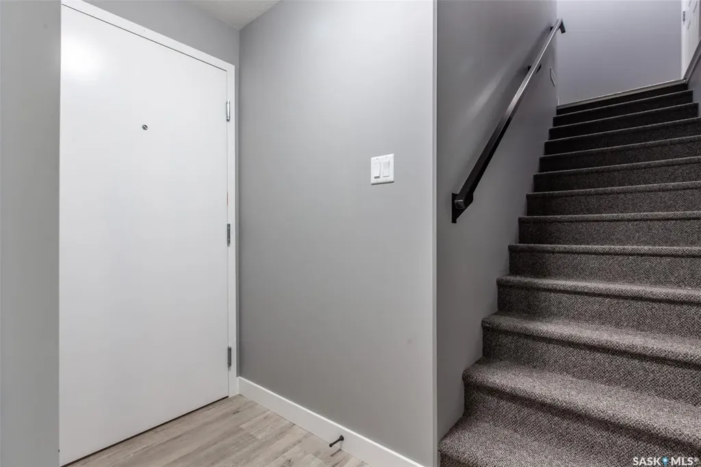 2748 Mackay Street Regina SK S4N 2T7