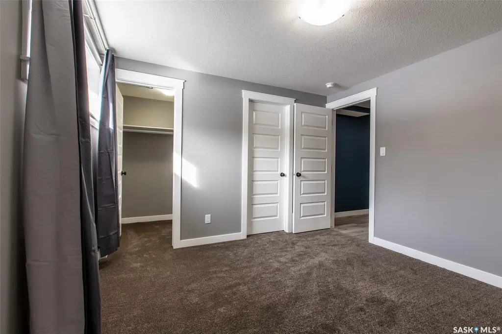 2748 Mackay Street Regina SK S4N 2T7