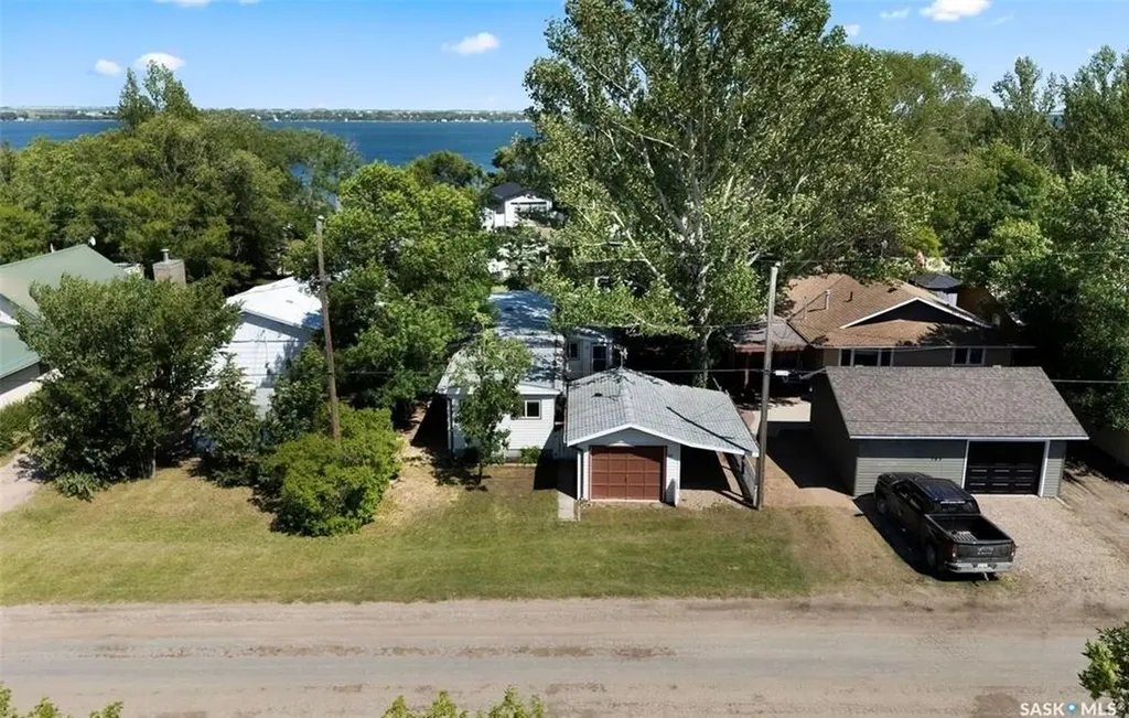 177 Poplar Lane Wee Too Beach SK S0G 1C0