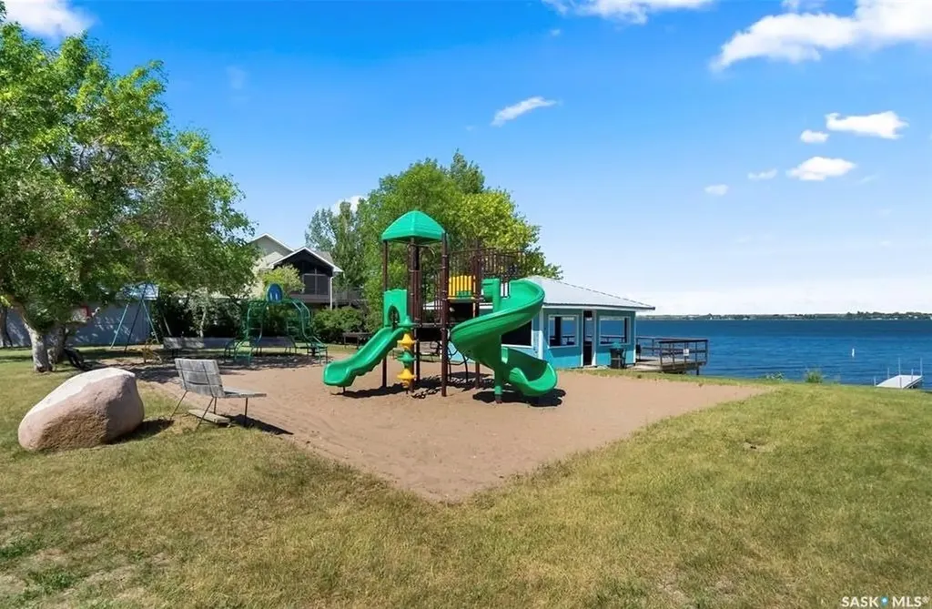 177 Poplar Lane Wee Too Beach SK S0G 1C0