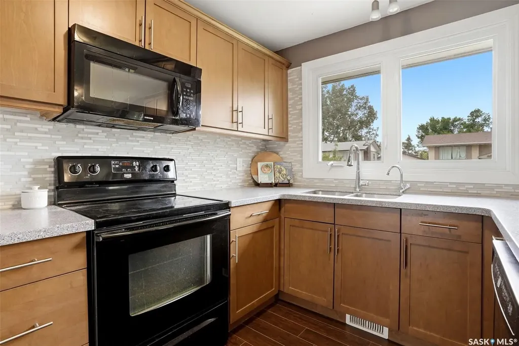 7344 6th Avenue Regina SK S4T 0P2