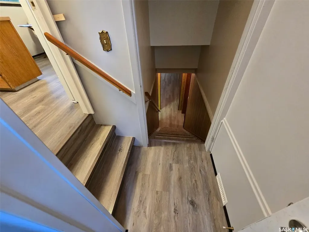 1117 Elevator Road Saskatoon SK S7M 3X1