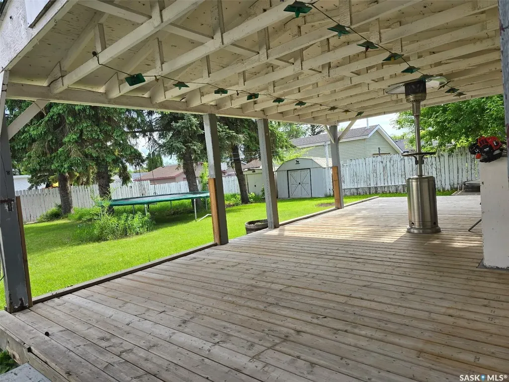 1117 Elevator Road Saskatoon SK S7M 3X1