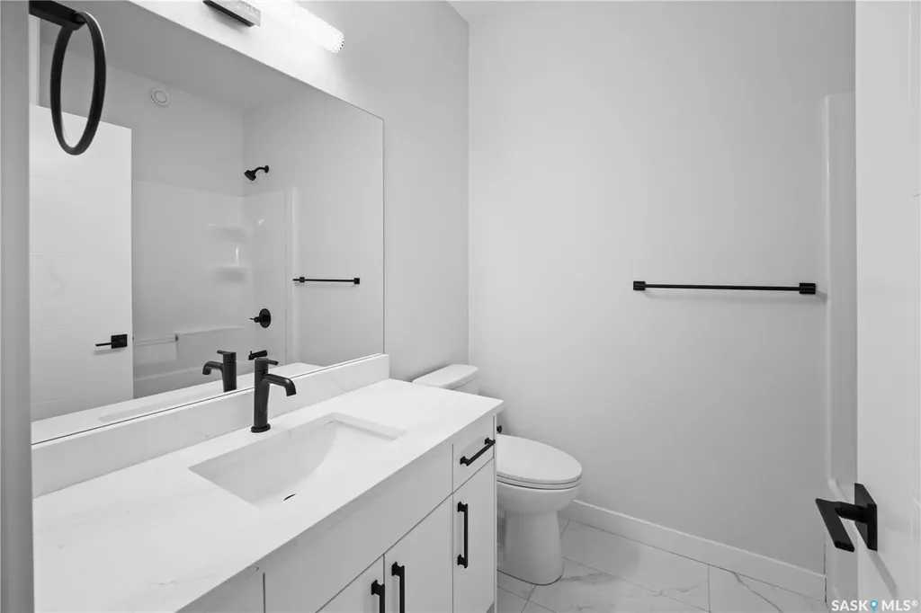 243 Leskiw Lane Saskatoon SK S7V 2A6