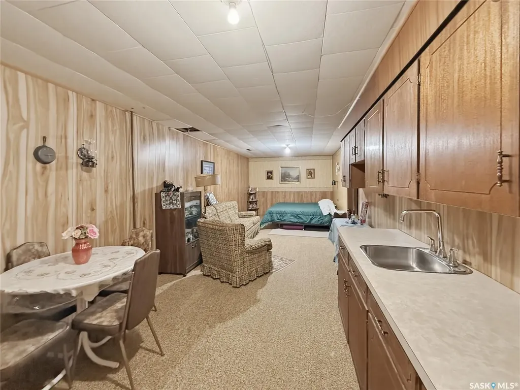 24 13th Avenue SE Swift Current SK S9H 4C3
