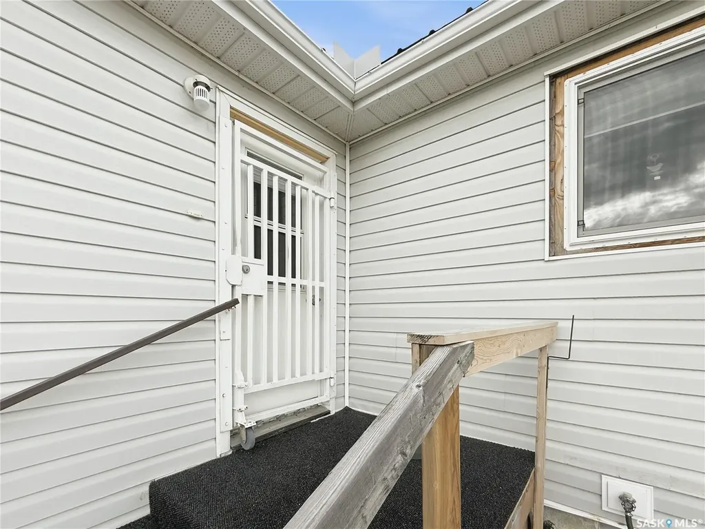 24 13th Avenue SE Swift Current SK S9H 4C3