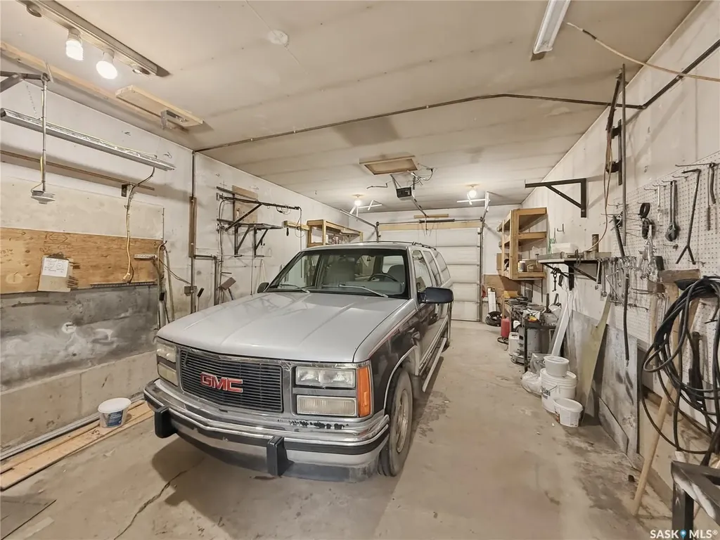 24 13th Avenue SE Swift Current SK S9H 4C3