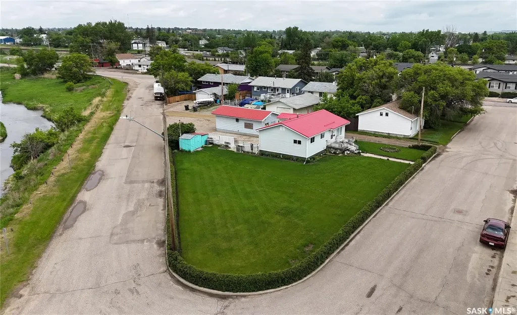 24 13th Avenue SE Swift Current SK S9H 4C3