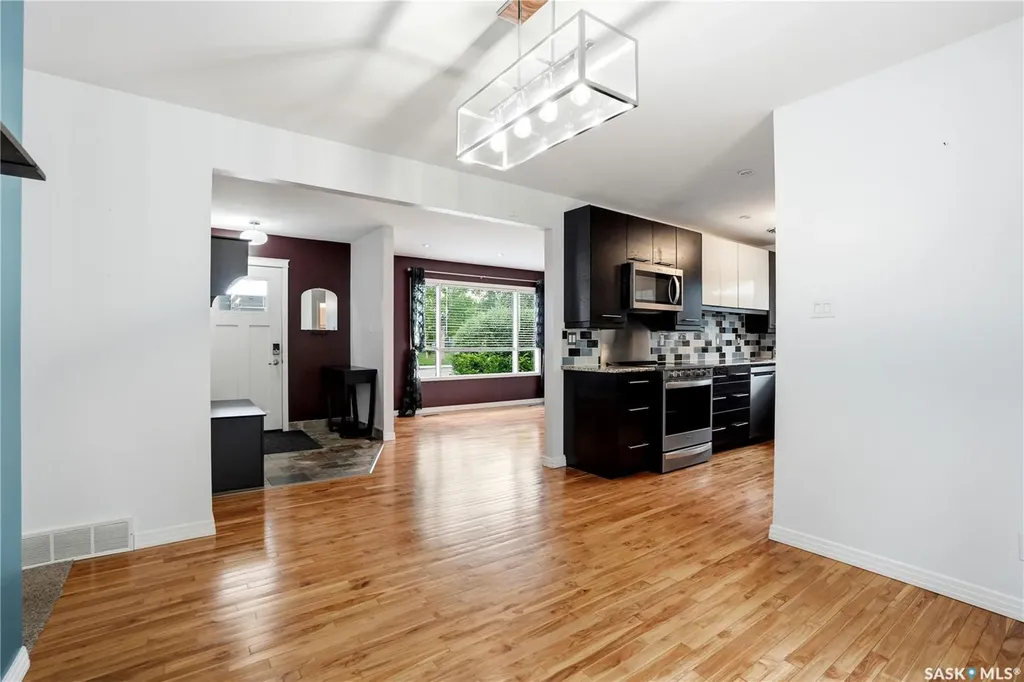 1710 Drinkle Street Saskatoon SK S7J 0P7