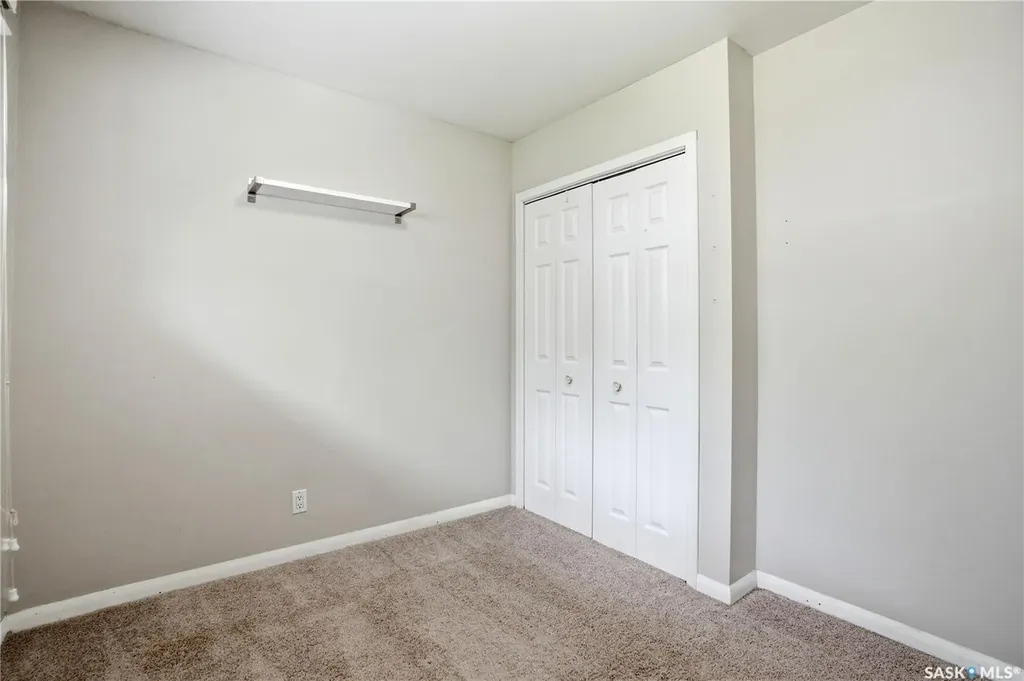 1710 Drinkle Street Saskatoon SK S7J 0P7