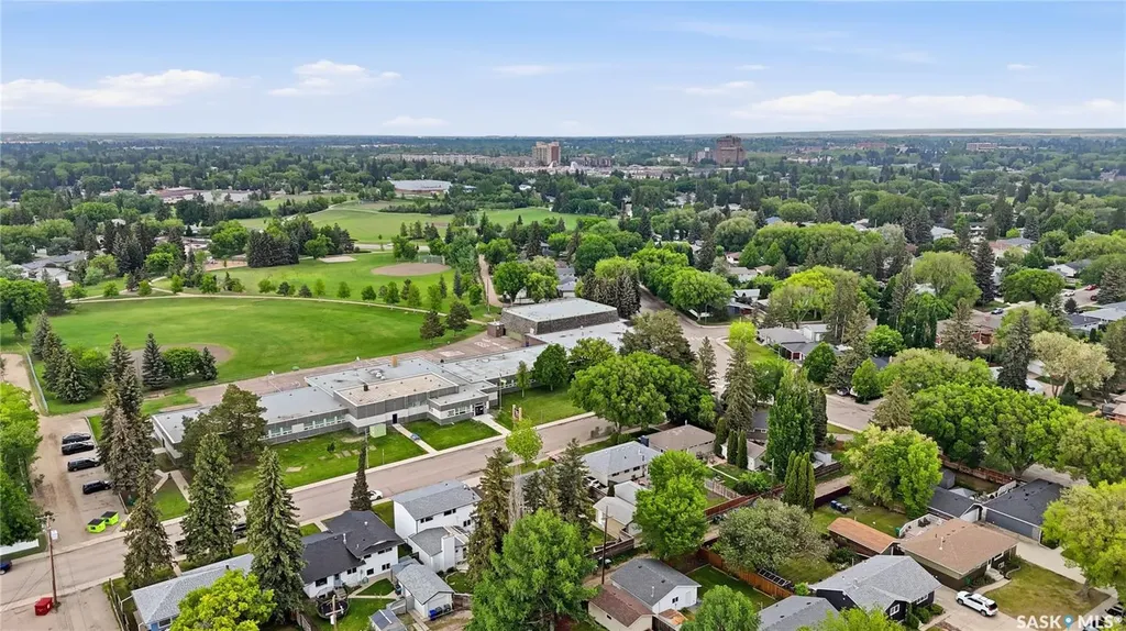 1710 Drinkle Street Saskatoon SK S7J 0P7