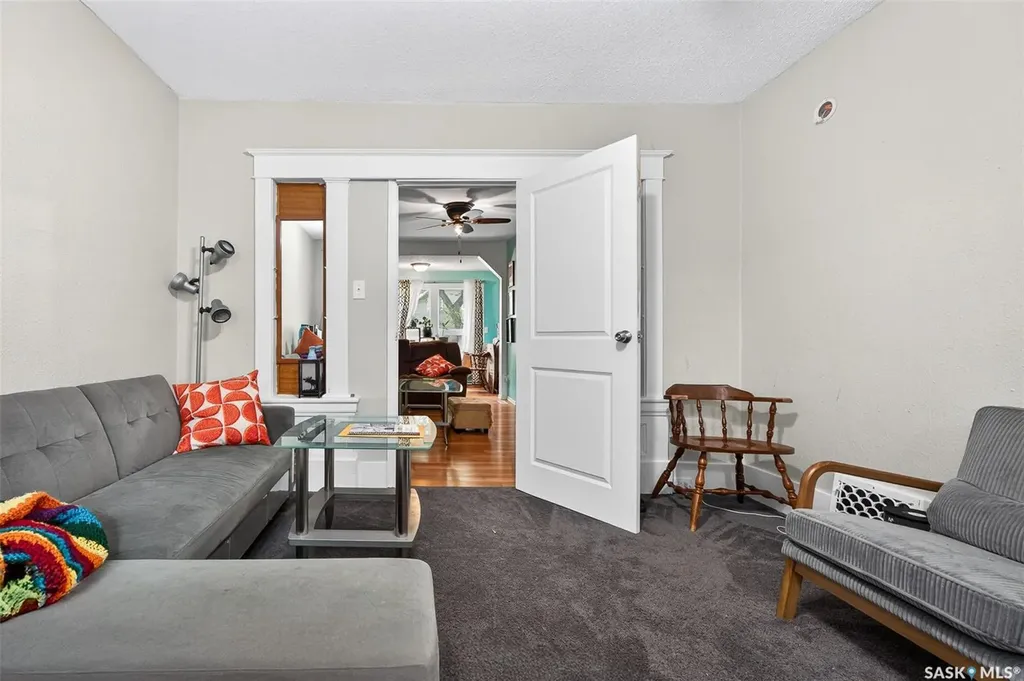 1142 2nd Avenue NE Moose Jaw SK S6H 1C6