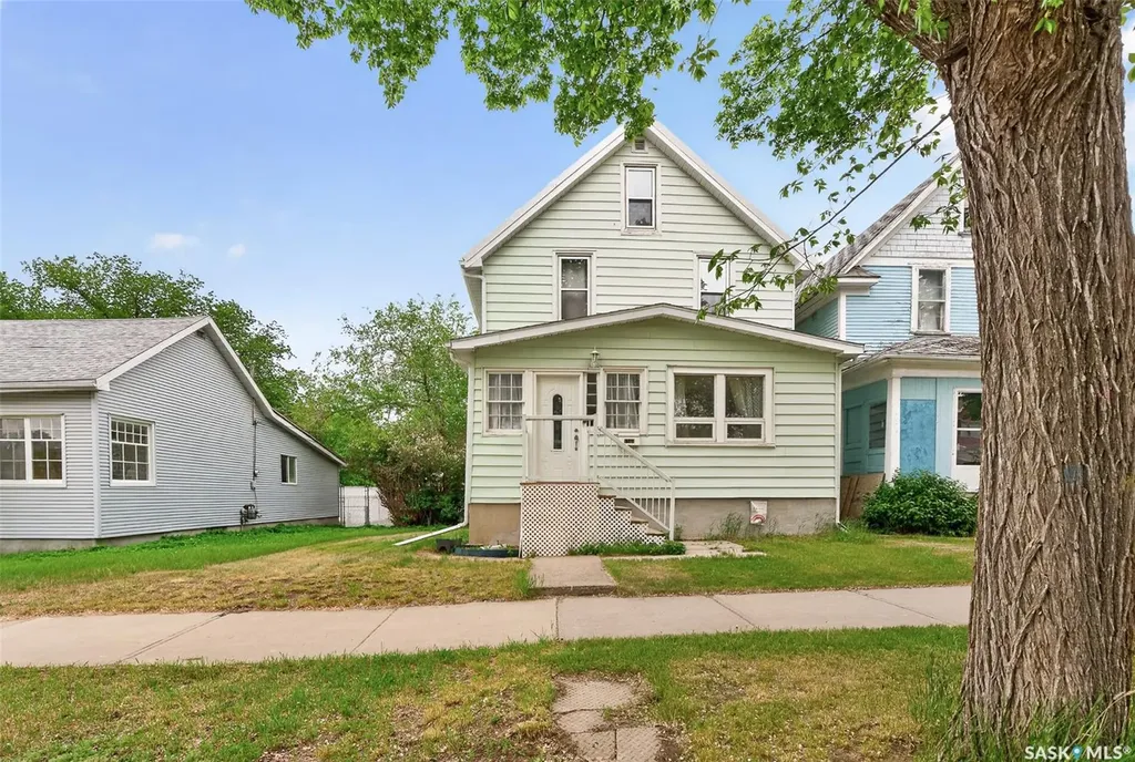 1142 2nd Avenue NE Moose Jaw SK S6H 1C6