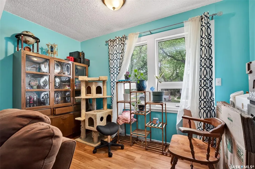 1142 2nd Avenue NE Moose Jaw SK S6H 1C6