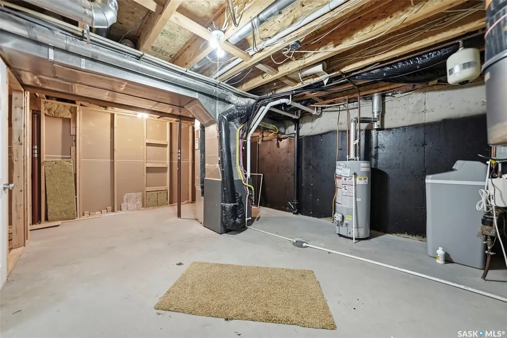 118 Hinitt Place Saskatoon SK S7N 4M6