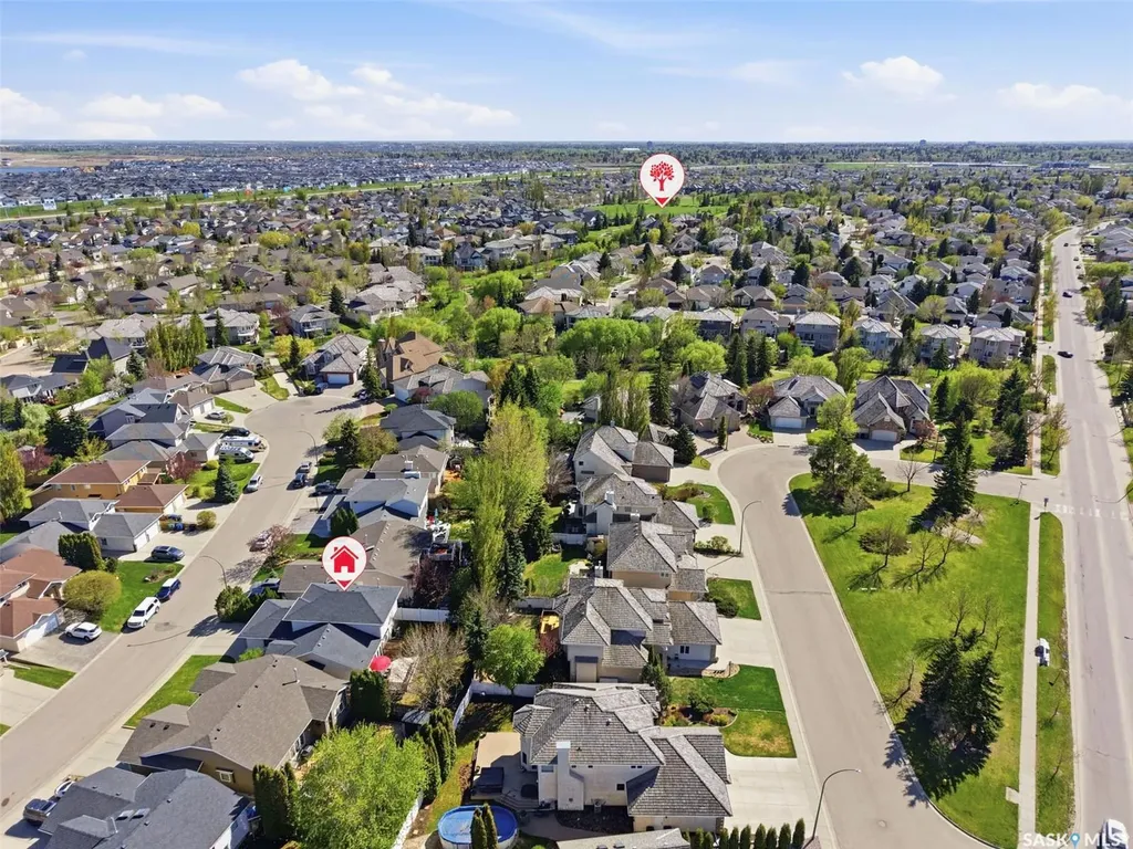 118 Hinitt Place Saskatoon SK S7N 4M6