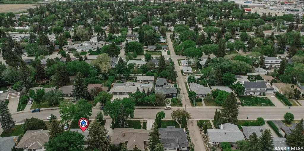 414 Lake Crescent Saskatoon SK S7H 3A4