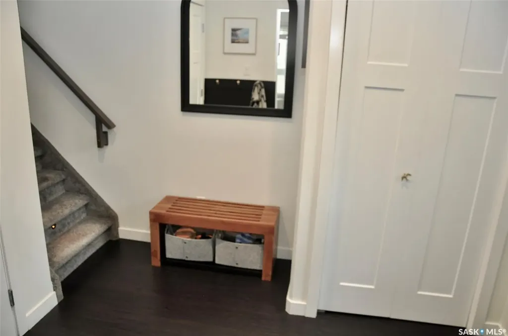 725 9th Street E Saskatoon SK S7H 0M6