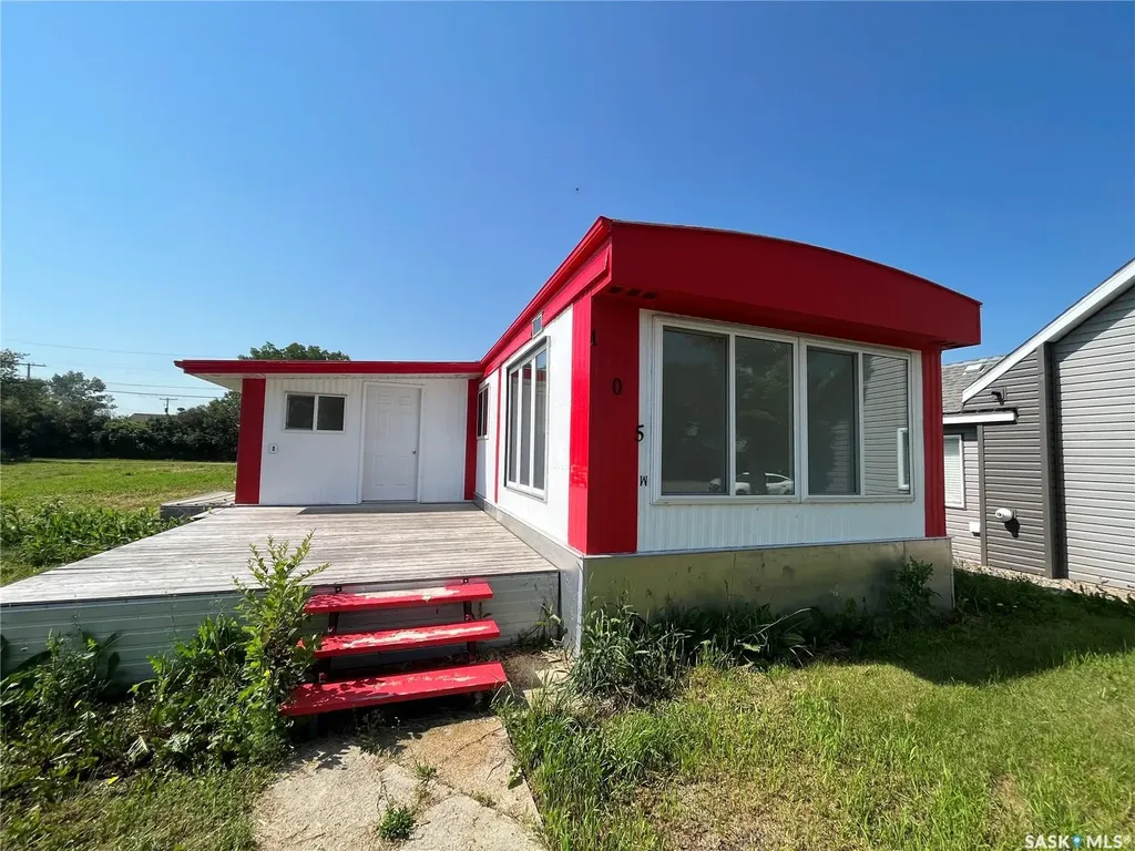 105 2nd Avenue Landis SK S0K 2K0