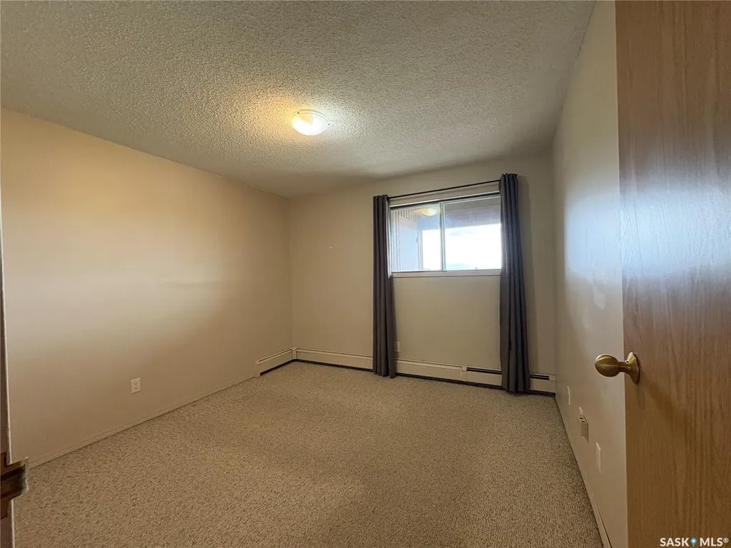 1140 9th Avenue NE Swift Current SK S9H 2S9
