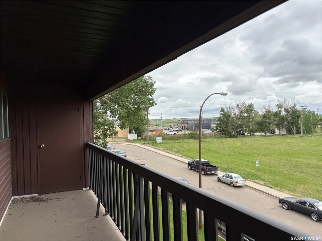 1140 9th Avenue NE Swift Current SK S9H 2S9