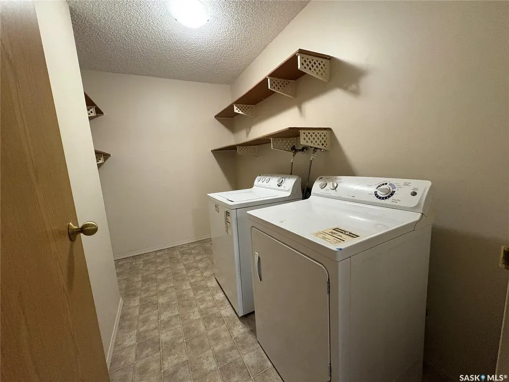 1140 9th Avenue NE Swift Current SK S9H 2S9
