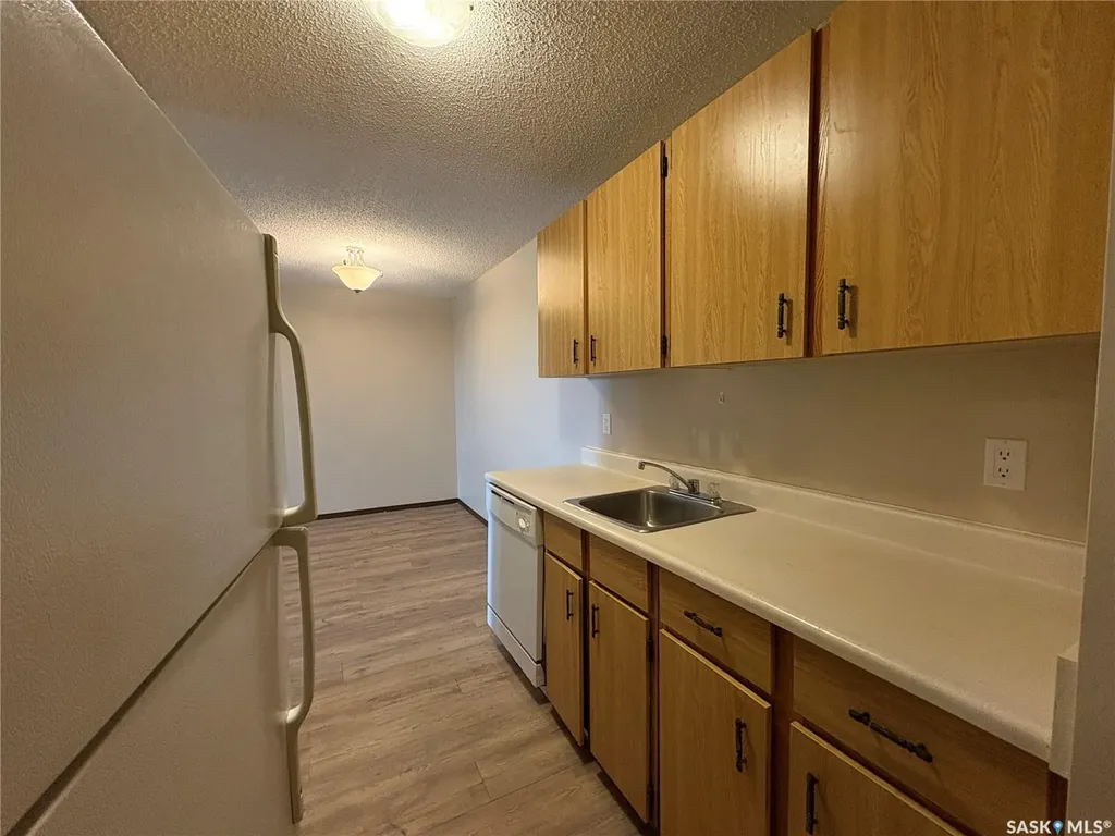 1140 9th Avenue NE Swift Current SK S9H 2S9