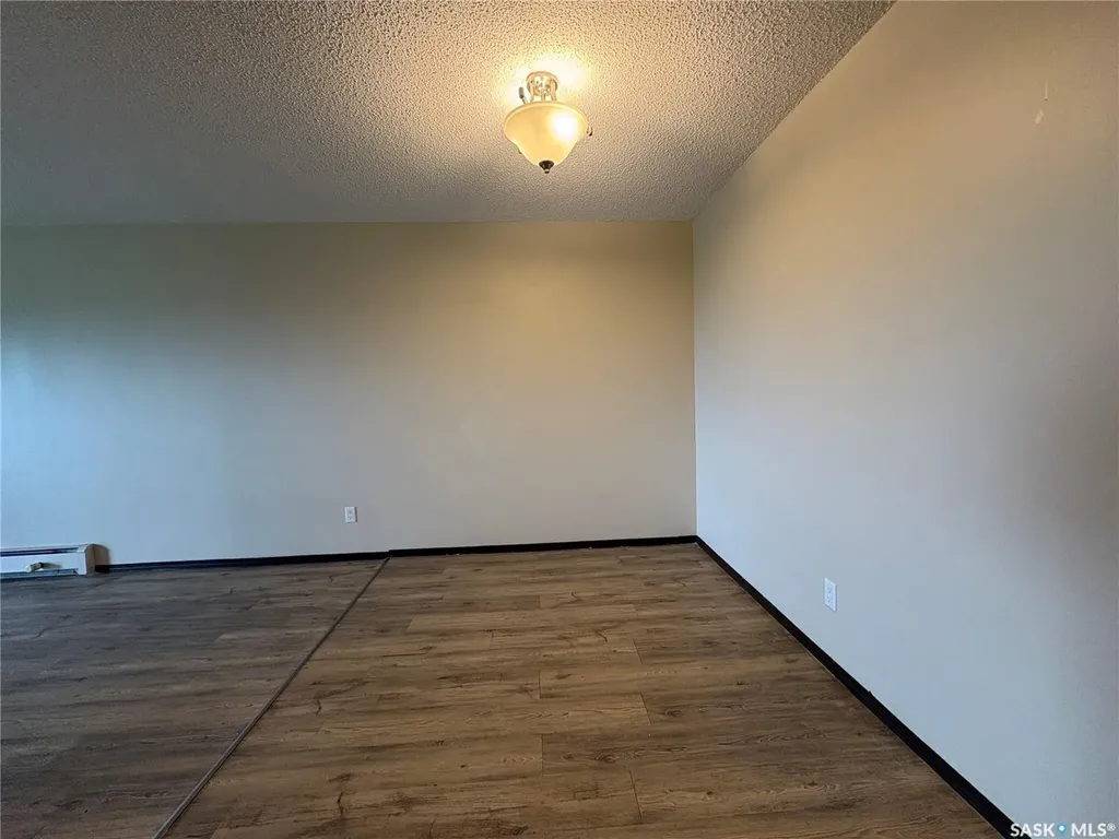 1140 9th Avenue NE Swift Current SK S9H 2S9